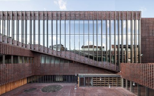 University of Silesia Faculty of Radio and Television; Brick Award 2020 Category "Sharing Public Spaces"; Architects: BAAS Arquitectura, Grupa 5 artchitekci, Maleccy biuro, Photo:  Adrià Goula