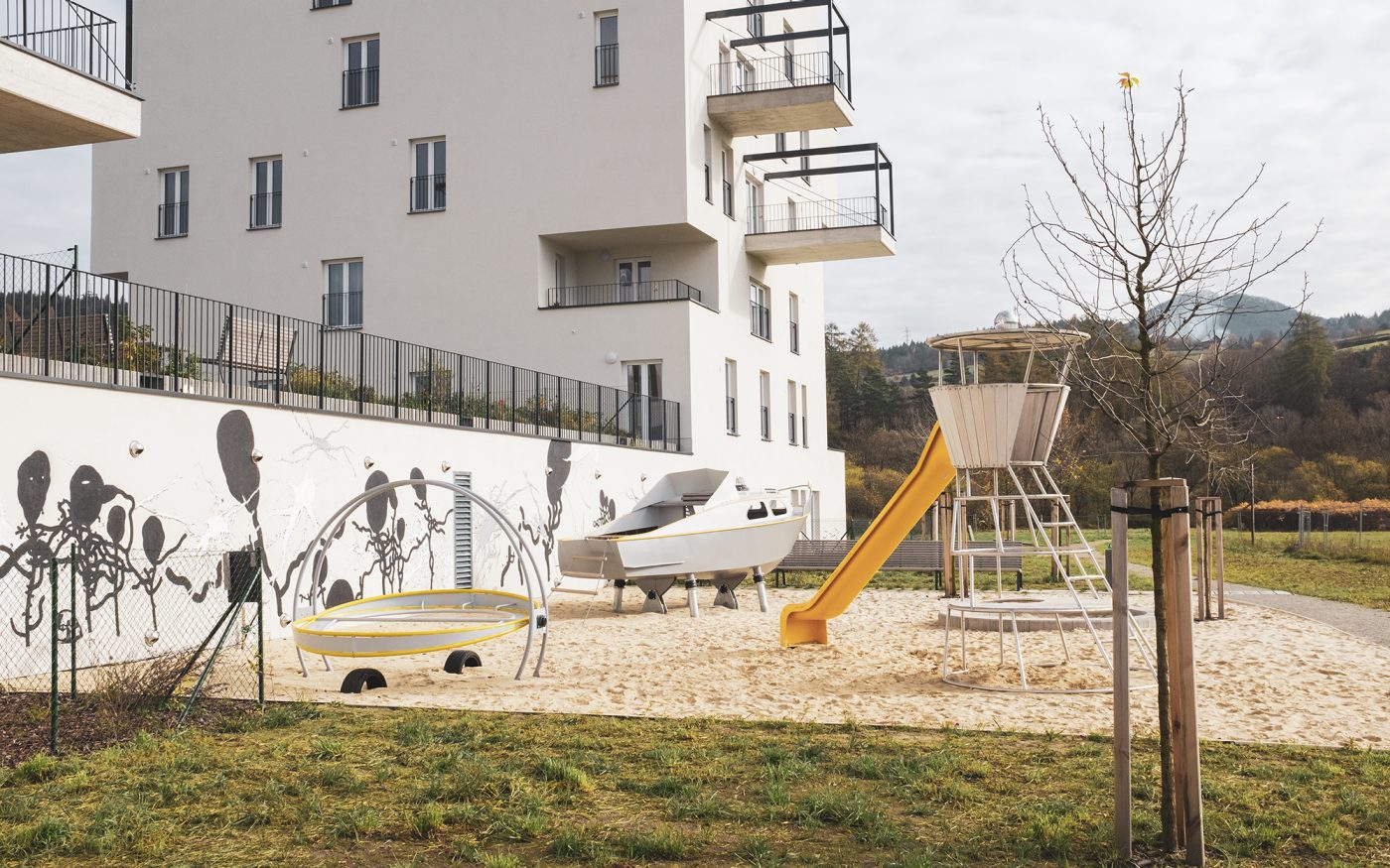 Referencia tehla Porotherm Bytový dom Kamence 