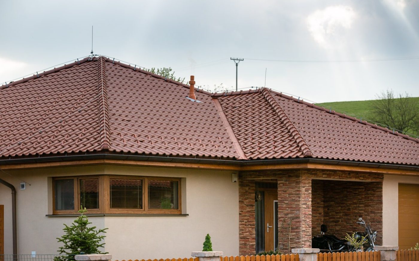 Rodinný dom Stranske Tondach Samba 11 engoba cervena visnova