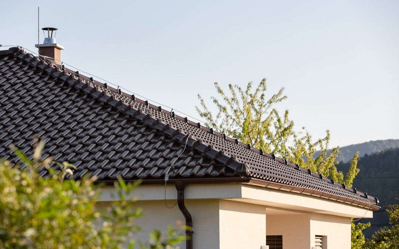 Referencia rodinný dom Tondach Samba 11 glazúra hnedá, Porotherm EKO+ 44