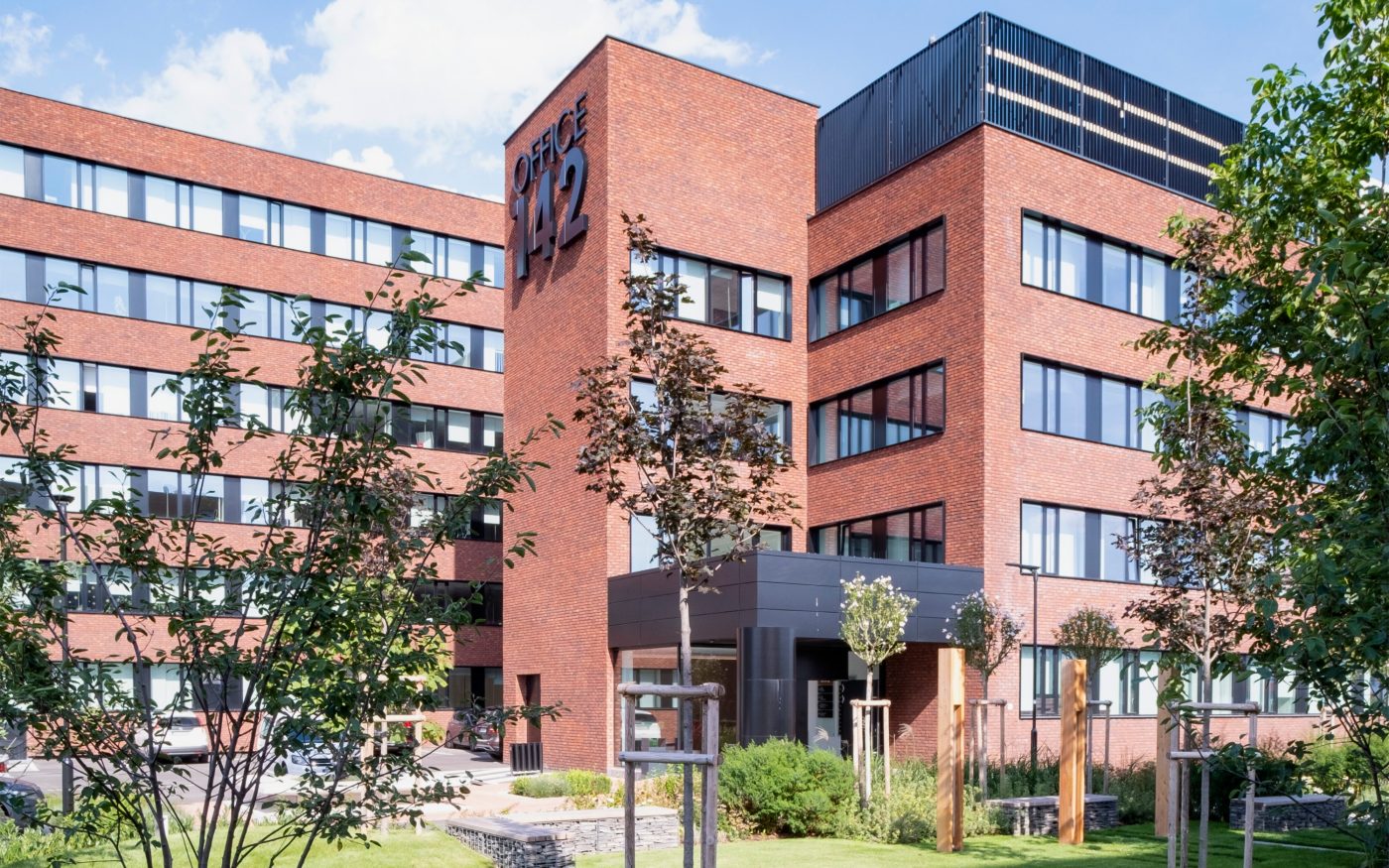 Non - residential building Office 142 