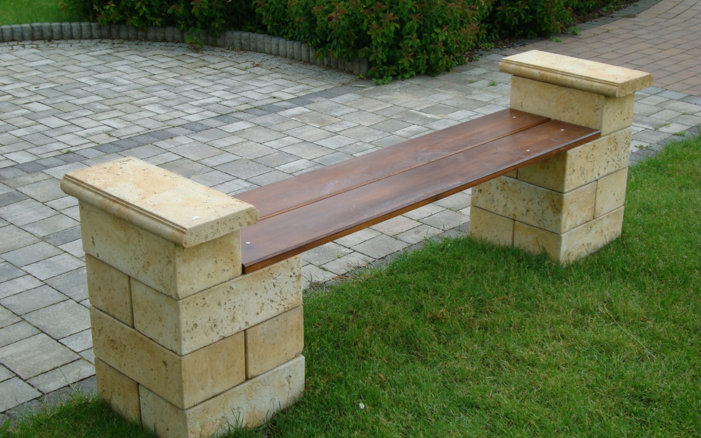 Semmelrock Bradstone Travero lavička
