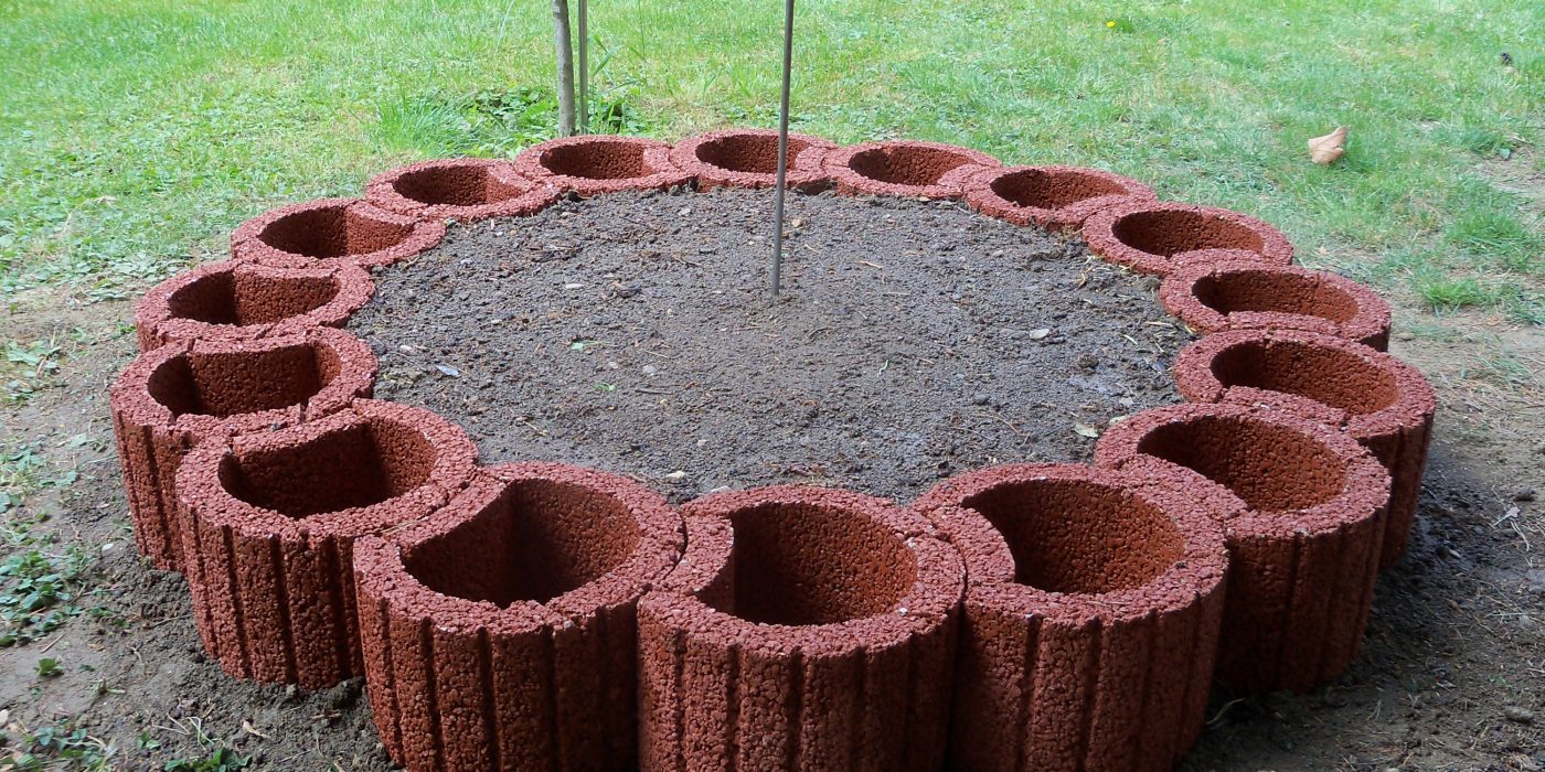 Semmelrock Výstavba jahodovej pyramídy