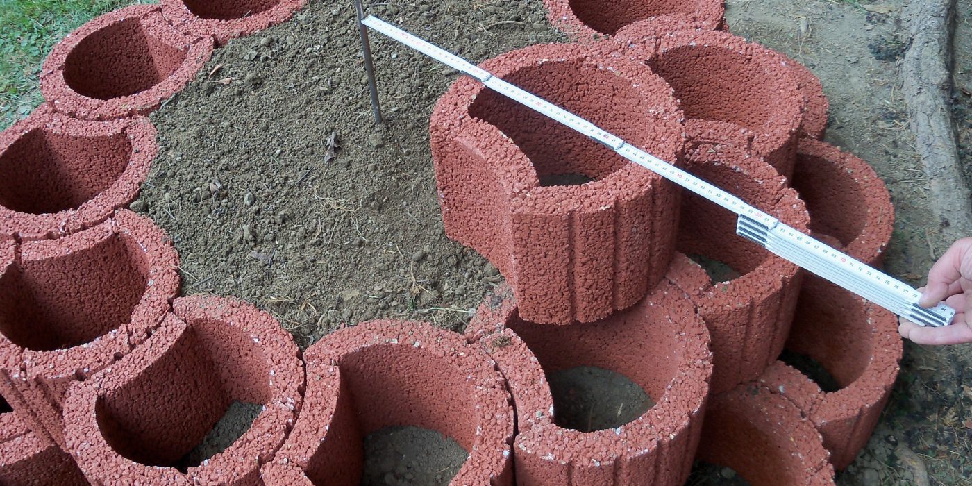 Semmelrock Výstavba jahodovej pyramídy