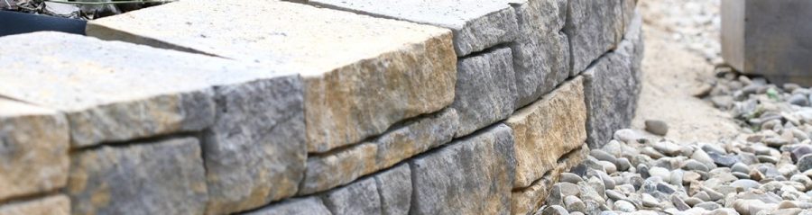 Semmelrock Výstavba oporného múrika Bradstone Mountain Block