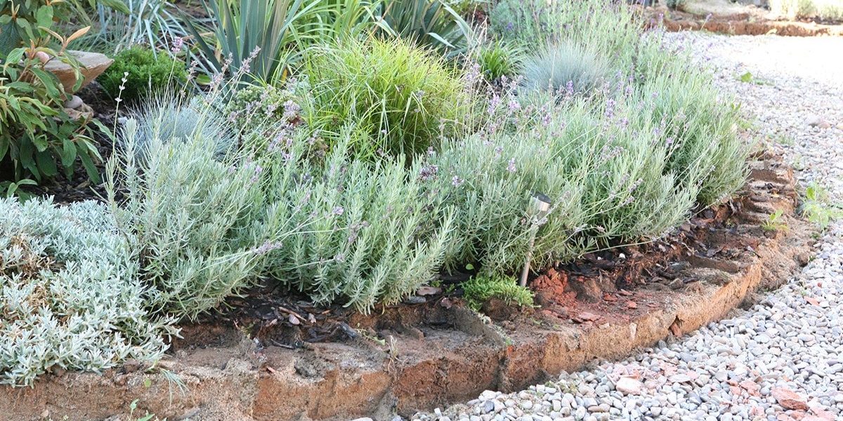 Semmelrock Výstavba oporného múrika Bradstone Mountain Block