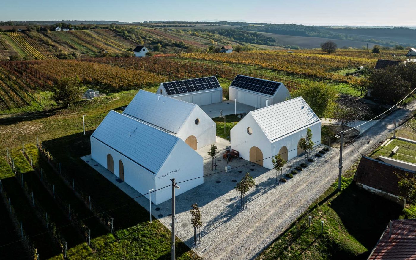 Referencia vinárstvo Strekov Planoton 9 Engoba biela 0