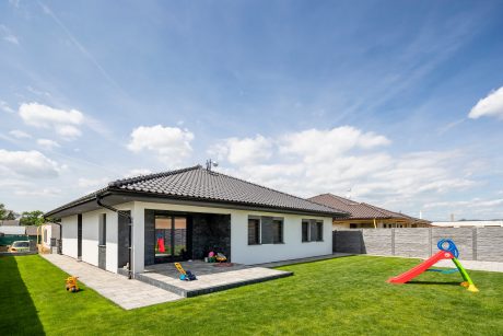 Fotografia referencie jednodomu v obci Podluzany 08