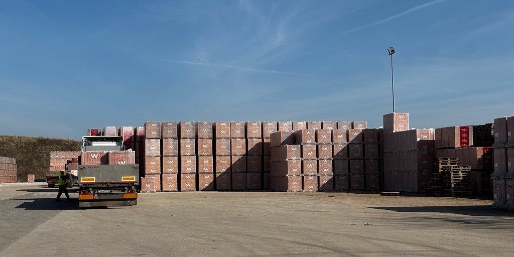 Tehla Porotherm sklad doprava