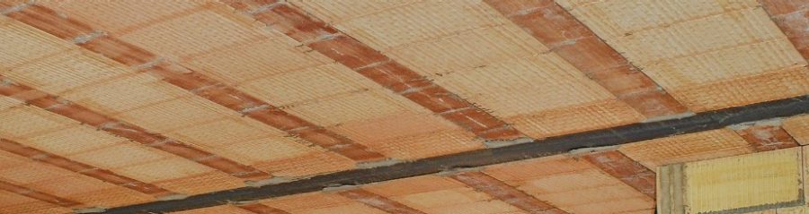 bare brickwork; ceiling; inside construction;family home and commercial hall for chimneys and cooking events ; products used: Poroton Plan-T12-42,5; Poroton Ziegeldecke; Kamtec LAS 20 W; Terca HKS Rot 