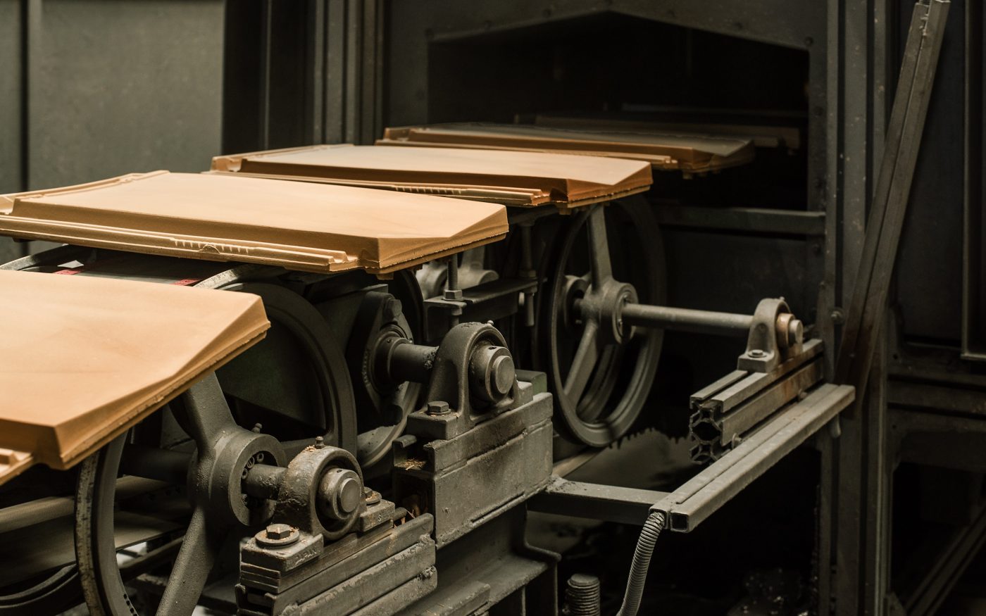 Produktion V11 Tondach Gleinstätten, production roof tiles