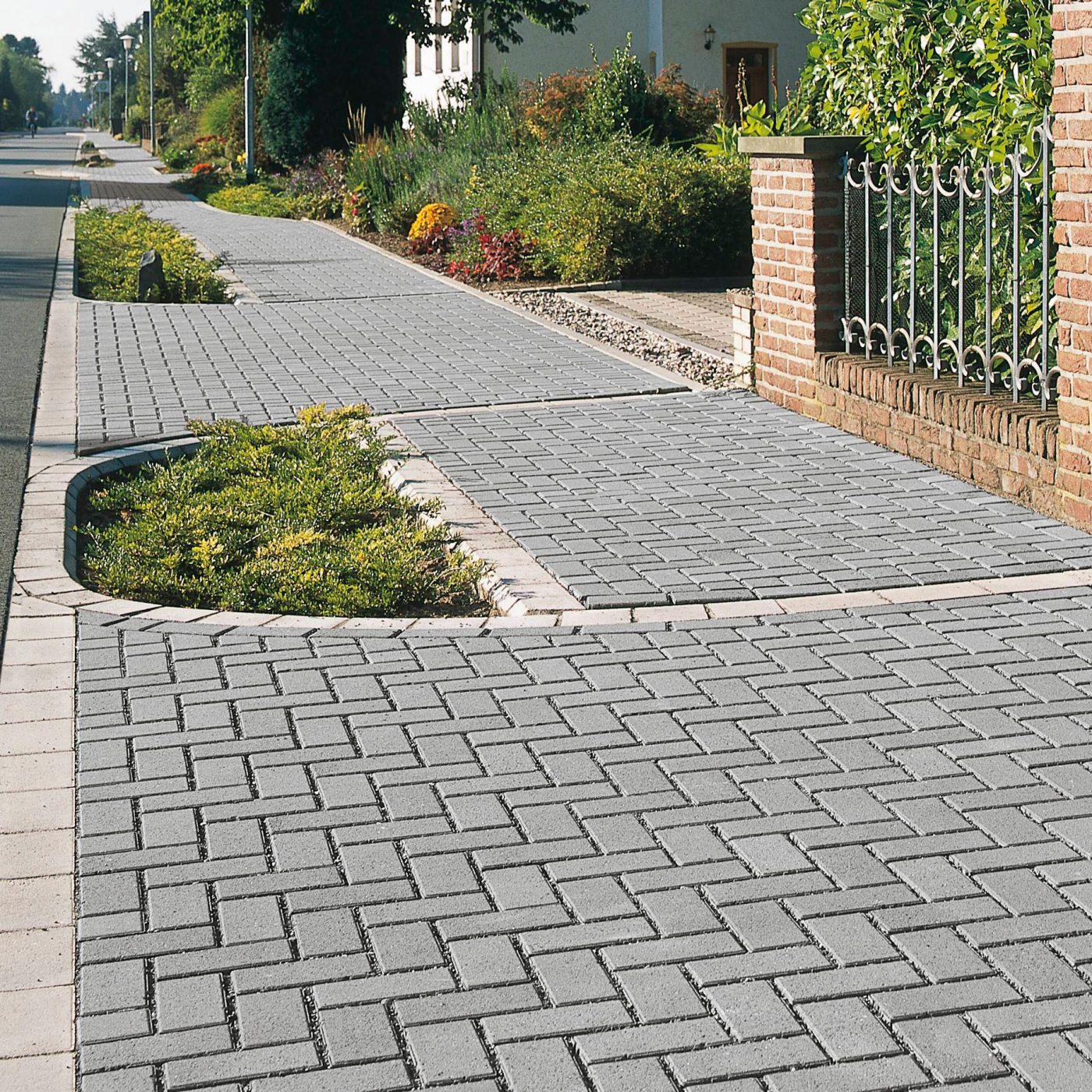 Kompozičná fotografia produktu Citytop systémová dlažba s fázou sivá