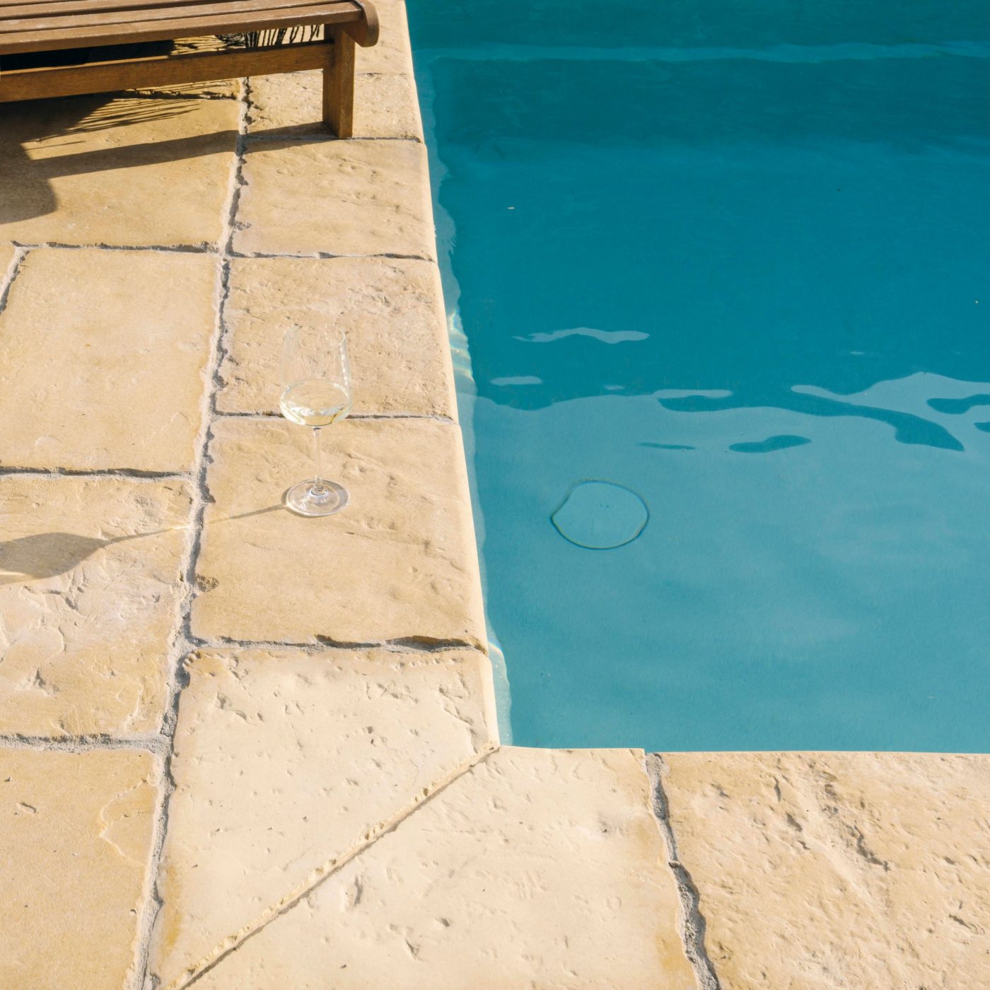 Referenčná fotografia produktu Bradstone Old Town bazénový lem pieskovcová