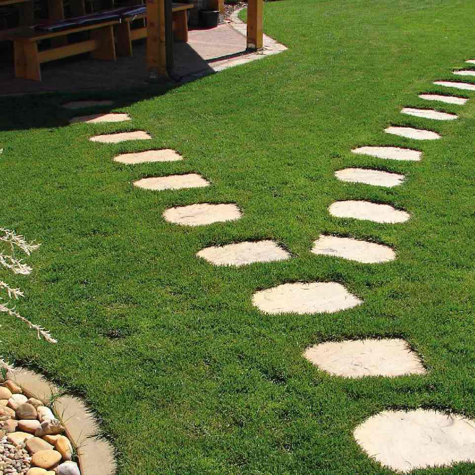 Referenčná fotografia produktu Bradstone Old Town nášľapná platňa pieskovcová