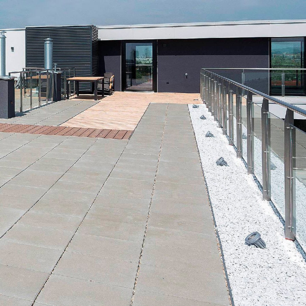 Referenčná fotografia produktu Záhradná platňa sivá