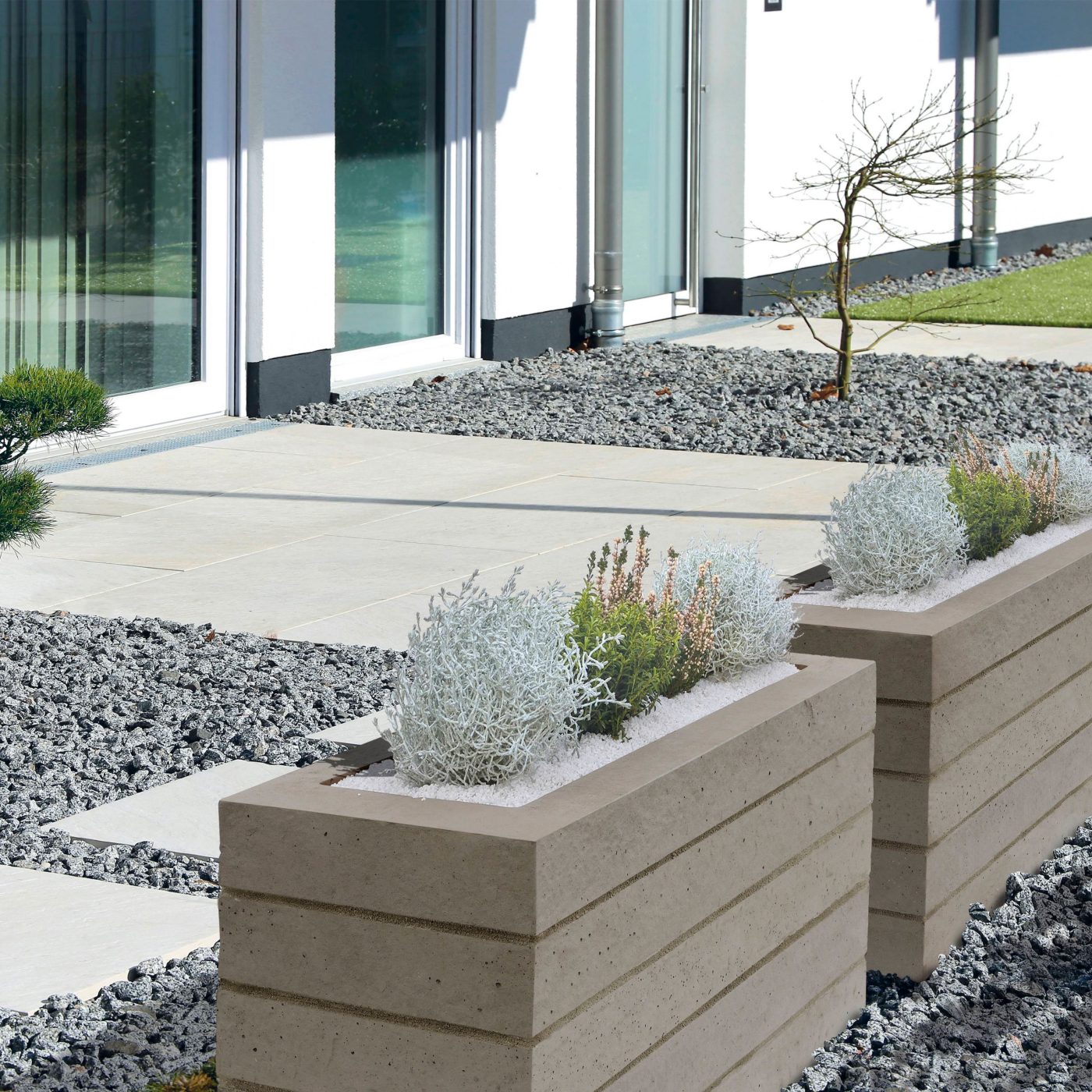 Kompozičná fotografia produktu Bradstone Lias múr dymová hnedá