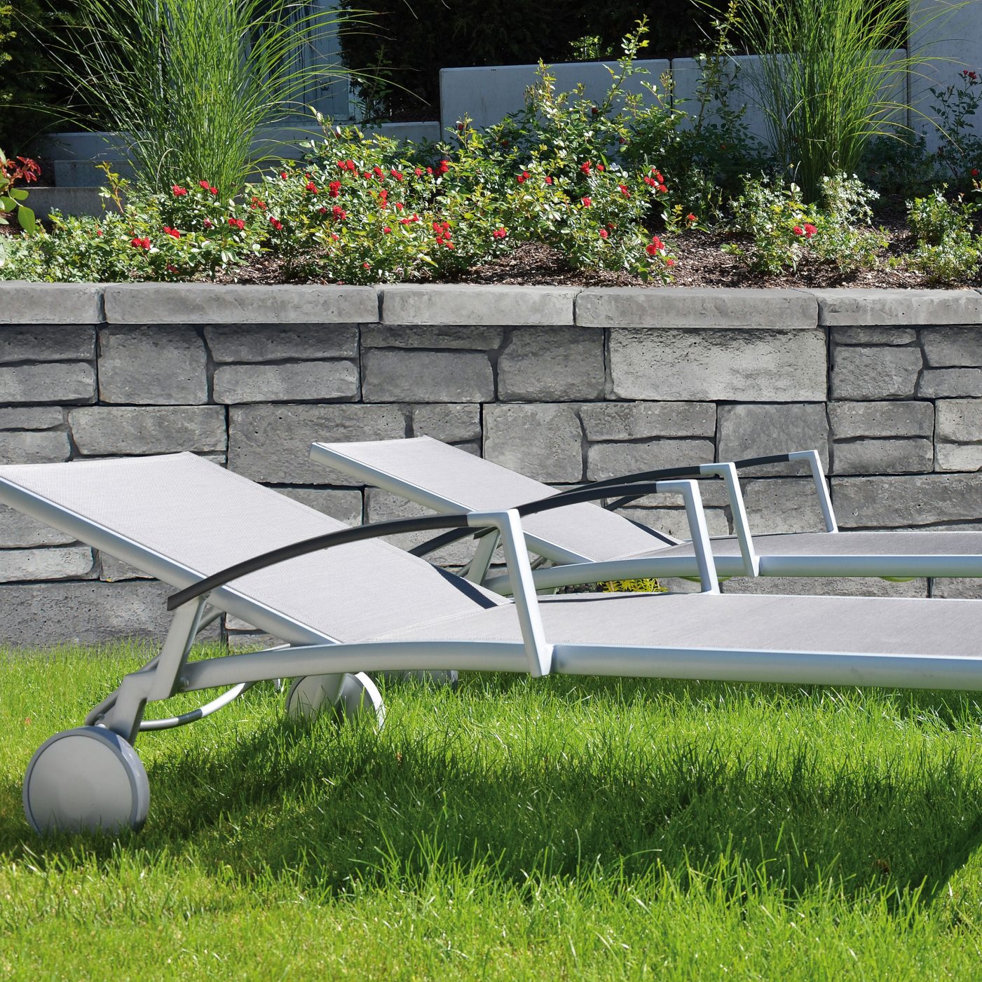 Kompozičná fotografia produktu Bradstone Mountain Block sivá melírovaná